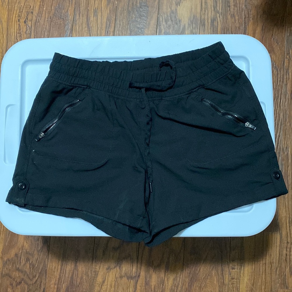 Black Tangerine Athletic Shorts Size M